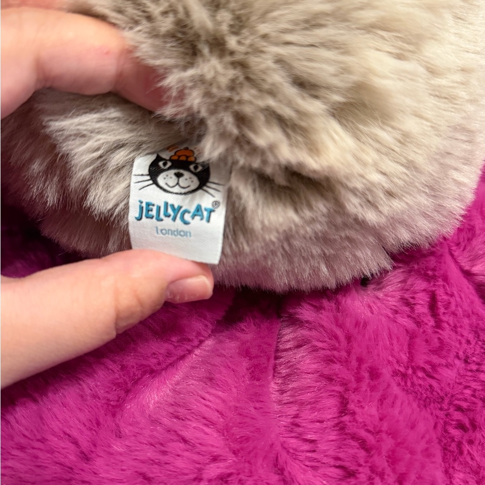 Bo Bigfoot Jellycat - Picture 4 of 4